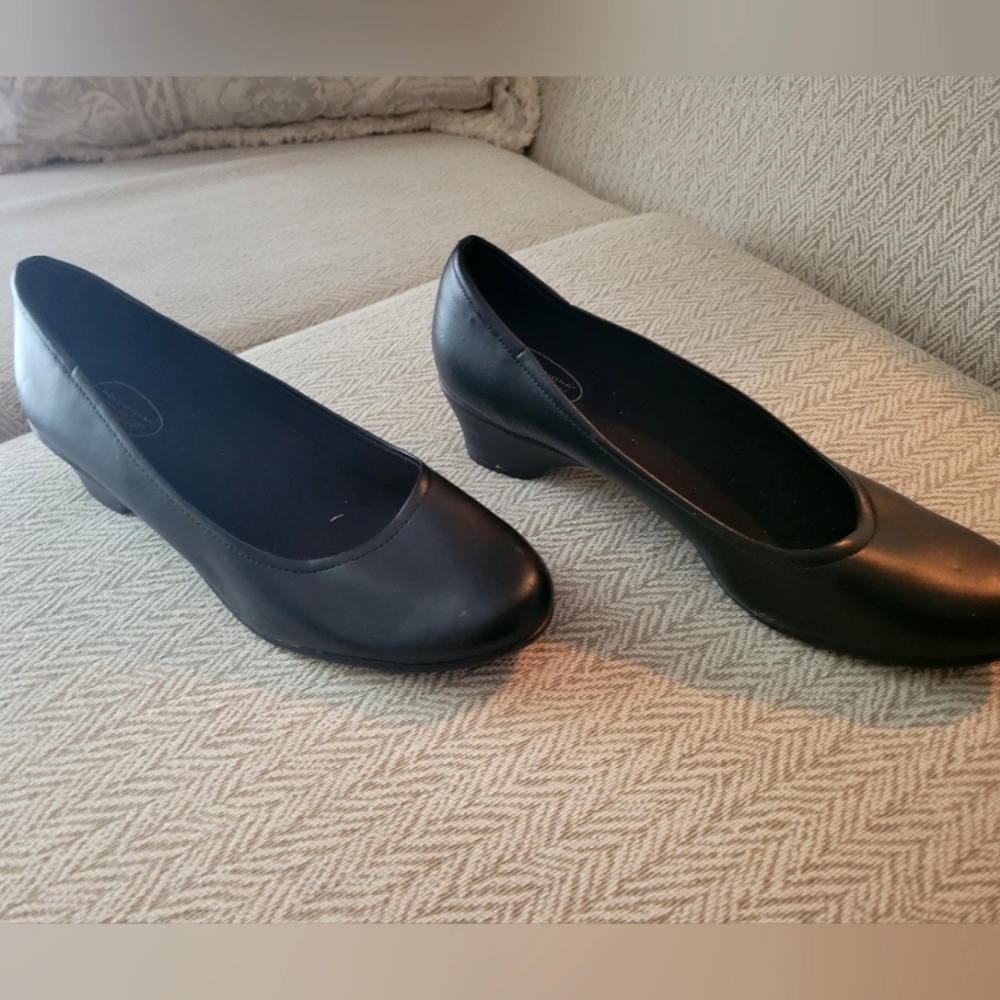 SafeTStep women's size 8.5 black work heels